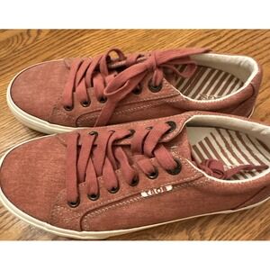 Taos Plim Soul Shoes Womens 7 Light Red Low Casual Comfort Sneakers Travel Vacay